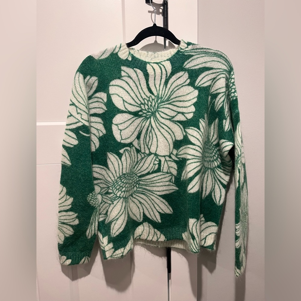 Sézane Julieta Sweater - Green and Cream Floral Print - Picture 7 of 10